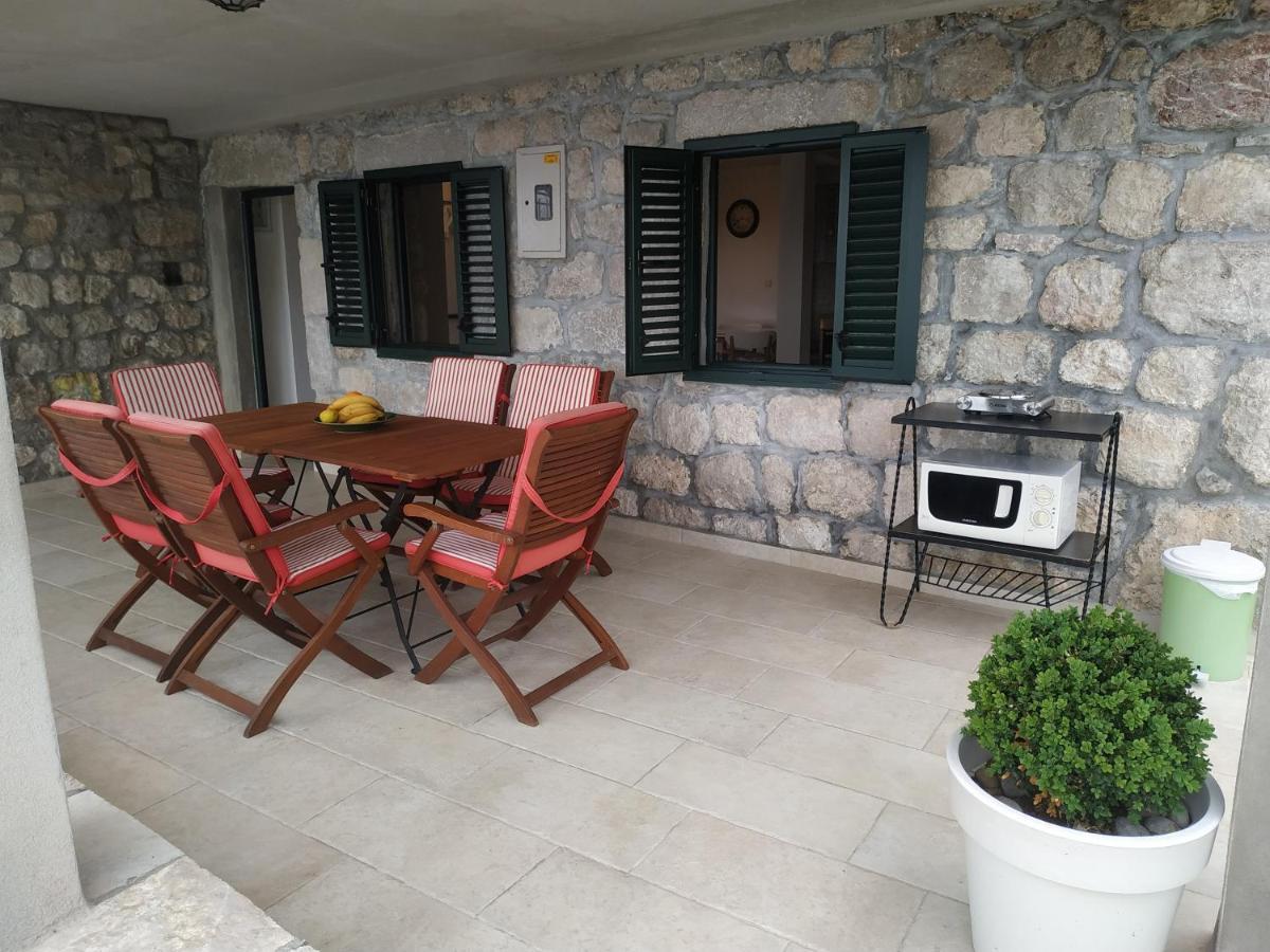 Semesterbostad Budva Rest House Budva
